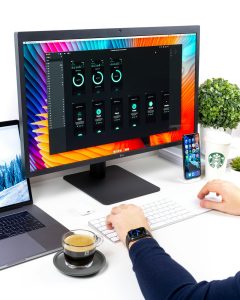 How Your Monitor Can Boost Productivity for Small Business Owners